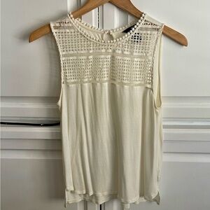 Ivory tank top by H&M ☺️